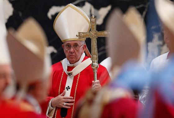 البابا فرنسيس يريد كنيسة فقيرة للفقراء وكان يحلم ان يصبح جزارا صورة رقم 6