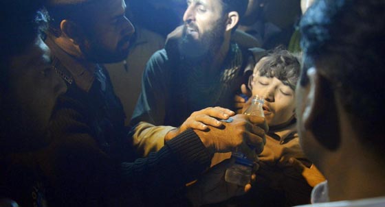 18 قتيلا ونجاة 99 من انهيار مصنع في باكستان صورة رقم 3 18 قتيلا ونجاة 99 من انهيار مصنع في باكستان صورة رقم 3