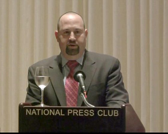 واشنطن: تصوير النساء بلحظات حميمة يشوش حياة مدير مكافحة الارهاب!! صورة رقم 3 واشنطن: تصوير النساء بلحظات حميمة يشوش حياة مدير مكافحة الارهاب!! صورة رقم 3