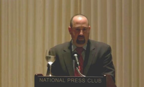 واشنطن: تصوير النساء بلحظات حميمة يشوش حياة مدير مكافحة الارهاب!! صورة رقم 2 واشنطن: تصوير النساء بلحظات حميمة يشوش حياة مدير مكافحة الارهاب!! صورة رقم 2