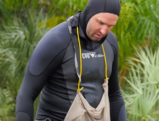 استعادة كرات الغولف الضائعة تكسب عاطلا امريكيا ثروة طائلة!! صورة رقم 4 استعادة كرات الغولف الضائعة تكسب عاطلا امريكيا ثروة طائلة!! صورة رقم 4