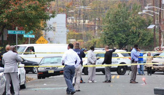 مقتل امريكي في حادث اطلاق نار من سيارة مارة في نيوجيرسي صورة رقم 4 مقتل امريكي في حادث اطلاق نار من سيارة مارة في نيوجيرسي صورة رقم 4