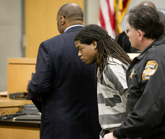 السجن مدى الحياة لامريكي دهس 30 شخصا اثناء مطاردة الشرطة له صورة رقم 3 السجن مدى الحياة لامريكي دهس 30 شخصا اثناء مطاردة الشرطة له صورة رقم 3