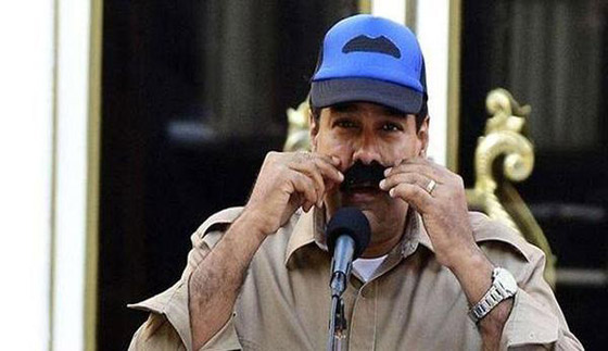  الرئيس الفانزويلي يتعهد بحلق شاربه اذا لم يفي بوعده بشأن الاسكان صورة رقم 1