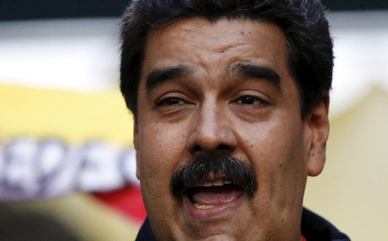  الرئيس الفانزويلي يتعهد بحلق شاربه اذا لم يفي بوعده بشأن الاسكان صورة رقم 2