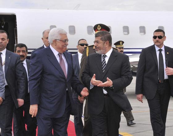 ابو مازن يفجر قنبلة: رفضت 1000 كيلومتر من ارض سيناء في عهد مرسي صورة رقم 2