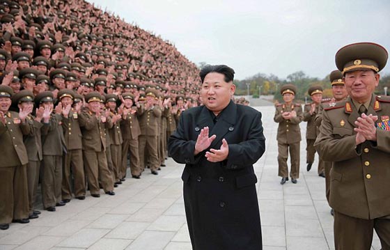 هل يعقل!! ماذا يفعل كيم جونغ اون عدو امريكا في شيكاغو؟ صورة رقم 4