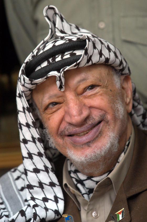 في الذكرى الـ 11 لوفاته.. ياسر عرفات يكشف عن قاتله  صورة رقم 10