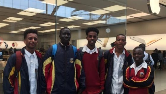 استراليا: طرد مراهقين سود من احد متاجر ابل يثير ضجة عالمية صورة رقم 3