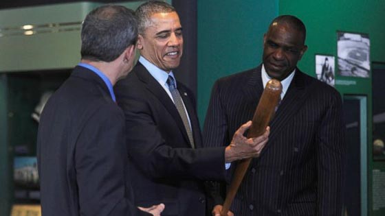 شعار رابعة ومضرب البيسبول.. لغة رمزية عميقة بين اوباما واردوغان صورة رقم 9