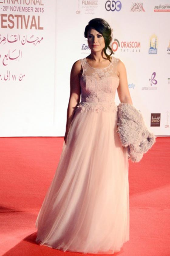 صور فنانات في مهرجان القاهرة السينمائي: بعضهن ظهرن باطلالة غير موفقة! صورة رقم 12