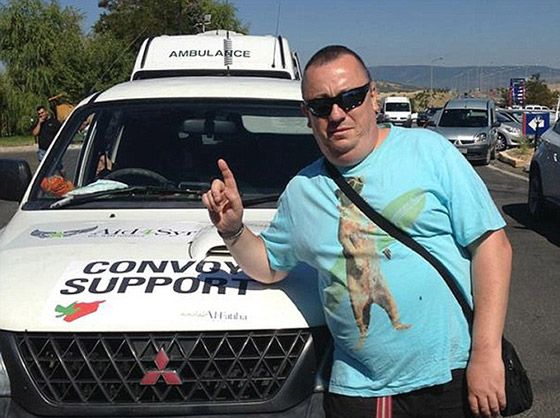 بريطانية تكتشف عملية نحر والدها على يد ذباح داعش في انستغرام صورة رقم 2 بريطانية تكتشف عملية نحر والدها على يد ذباح داعش في انستغرام صورة رقم 2