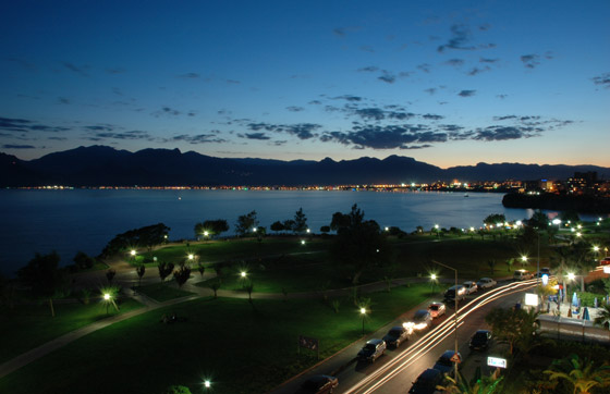 زعماء العالم يتوجهون الى جنة الارض.. تحت حماية جيشها صورة رقم 5 زعماء العالم يتوجهون الى جنة الارض.. تحت حماية جيشها صورة رقم 5