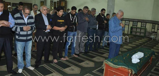 تغيب الفنانين عن المشاركة في جنازة الفنان الراحل سعيد طرابيك صورة رقم 8