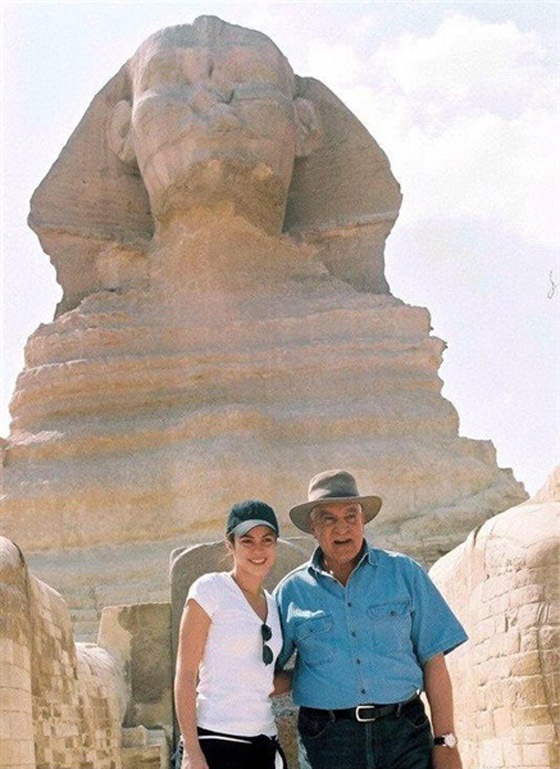   صور مشاهير زاروا الاهرامات من بينهم الاميرة ديانا، شاكيرا، ميسي، اوباما وبيونسيه صورة رقم 3