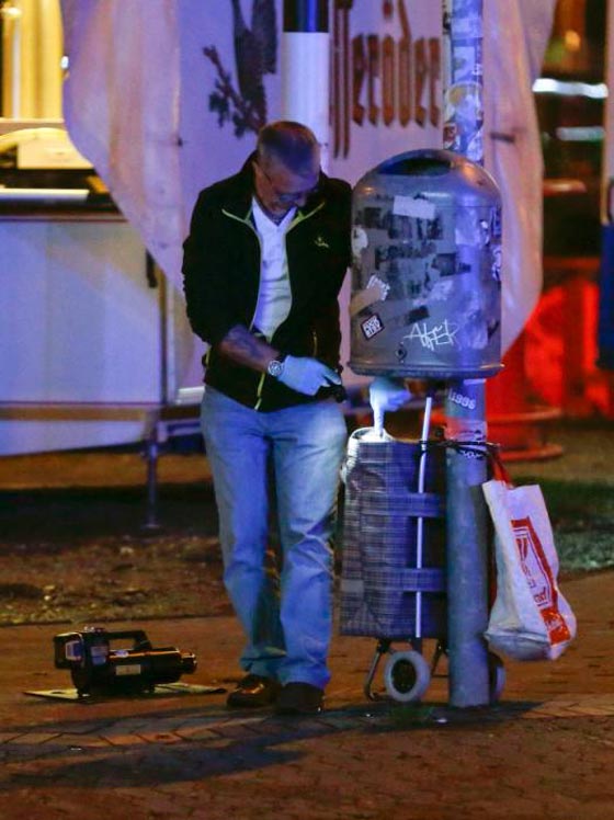 قنبلة تحول دون اقامة مباراة كانت ستحضرها ميركل ووزراء من حكومتها صورة رقم 11 قنبلة تحول دون اقامة مباراة كانت ستحضرها ميركل ووزراء من حكومتها صورة رقم 11