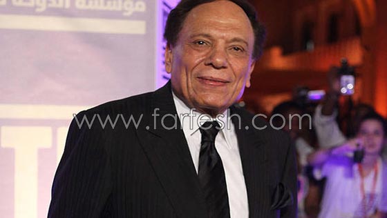 فيديو عادل امام في شرم الشيخ يحرج مراسل ويتعالى عليه!  صورة رقم 4