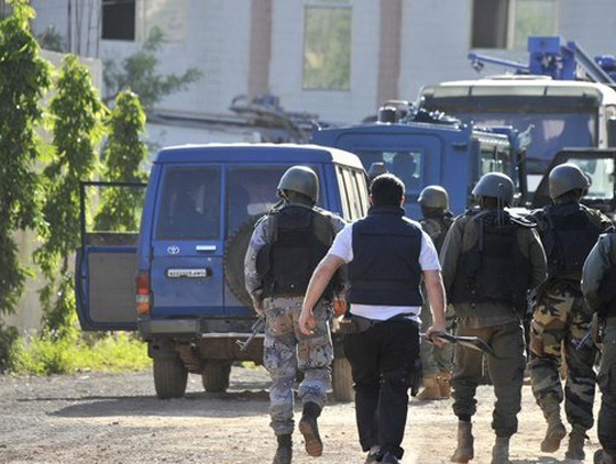 مقتل اسرائيلي وتحرير آخر من بين الرهائن في الهجوم على فندق بمالي صورة رقم 4 مقتل اسرائيلي وتحرير آخر من بين الرهائن في الهجوم على فندق بمالي صورة رقم 4