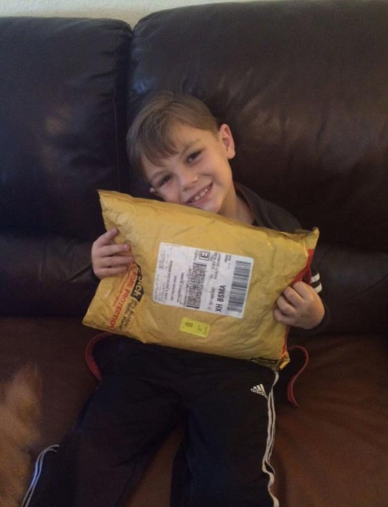 طفل امريكي يتبرع بكل ما جمعه في حصالة نقوده لاصلاح مسجد صورة رقم 1 طفل امريكي يتبرع بكل ما جمعه في حصالة نقوده لاصلاح مسجد صورة رقم 1