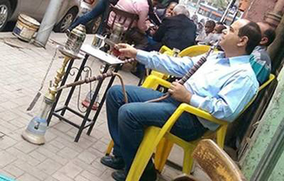 شبيه السيسي يظهر في قطر ويضاف الى عدد من اشباهه.. شاهد الصور صورة رقم 2 شبيه السيسي يظهر في قطر ويضاف الى عدد من اشباهه.. شاهد الصور صورة رقم 2