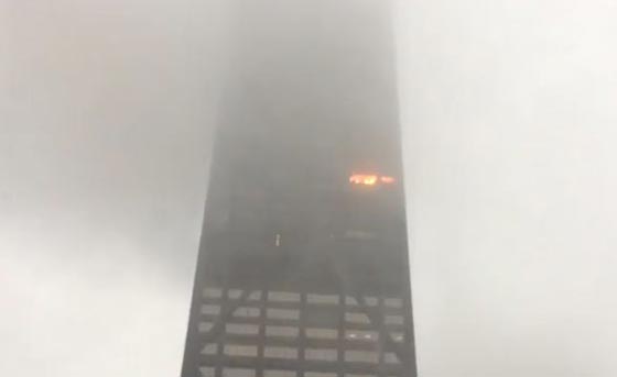 برج هانكوك في شيكاغو يشتعل.. اصابات واختناقات صورة رقم 3 برج هانكوك في شيكاغو يشتعل.. اصابات واختناقات صورة رقم 3