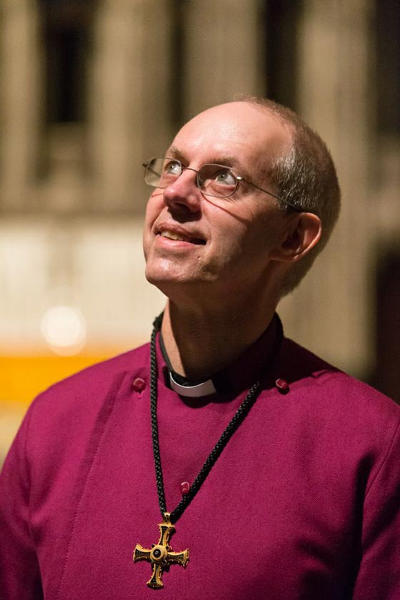 اعتداءات باريس تدفع كبير الاساقفة البريطانيين للتشكيك في حضور الله!! صورة رقم 7 اعتداءات باريس تدفع كبير الاساقفة البريطانيين للتشكيك في حضور الله!! صورة رقم 7