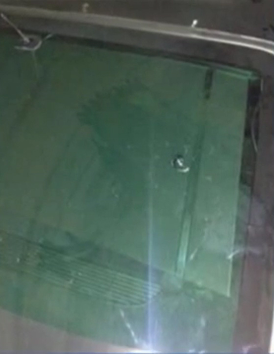 زجاج السيارة المقوى انقذ زعيم حزب كردي من الاغتيال بتركيا صورة رقم 2 زجاج السيارة المقوى انقذ زعيم حزب كردي من الاغتيال بتركيا صورة رقم 2