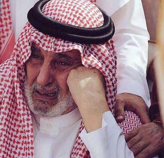 رحيل الامير بندر بن فيصل وآخر ظهور له باكيا على موت سعود الفيصل صورة رقم 1 رحيل الامير بندر بن فيصل وآخر ظهور له باكيا على موت سعود الفيصل صورة رقم 1