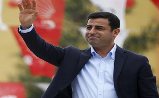 زجاج السيارة المقوى انقذ زعيم حزب كردي من الاغتيال بتركيا صورة رقم 1 زجاج السيارة المقوى انقذ زعيم حزب كردي من الاغتيال بتركيا صورة رقم 1