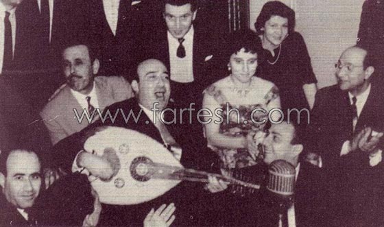 صور نادرة لملائكية الصوت فيروز مع عمالقة الفن العرب والاجانب صورة رقم 3