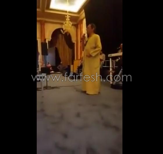 فيديو: ملحم بركات متهم باهانة الدين المسيحي والسخرية من التراتيل صورة رقم 1
