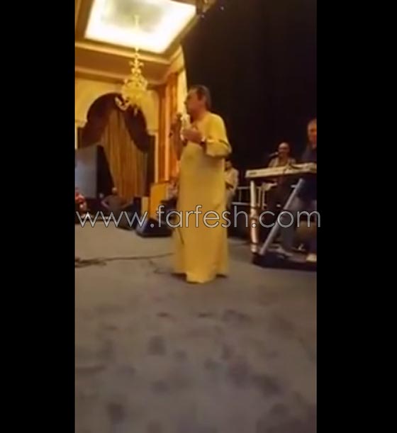 فيديو: ملحم بركات متهم باهانة الدين المسيحي والسخرية من التراتيل صورة رقم 2