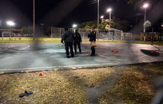 اطلاق نار على ملعب نيو اورليانز ونقل 16 شخصا الى المستشفى صورة رقم 5 اطلاق نار على ملعب نيو اورليانز ونقل 16 شخصا الى المستشفى صورة رقم 5