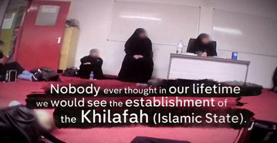 خلية نسائية داعشية تنشط في اوروبا لتشجيع الشباب والفتيات على الالتحاق بالتنظيم صورة رقم 2 خلية نسائية داعشية تنشط في اوروبا لتشجيع الشباب والفتيات على الالتحاق بالتنظيم صورة رقم 2