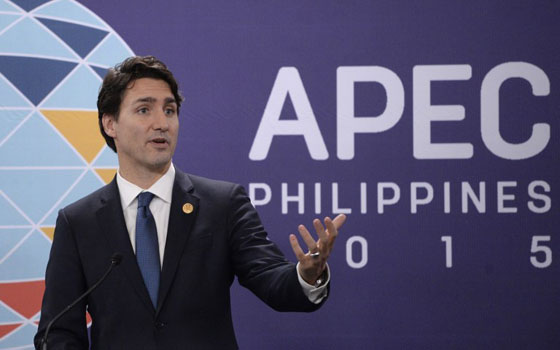 جاذبية الرئيس الكندي تجعل قلوب المراهقات تخفق من شدة الاثارة صورة رقم 8