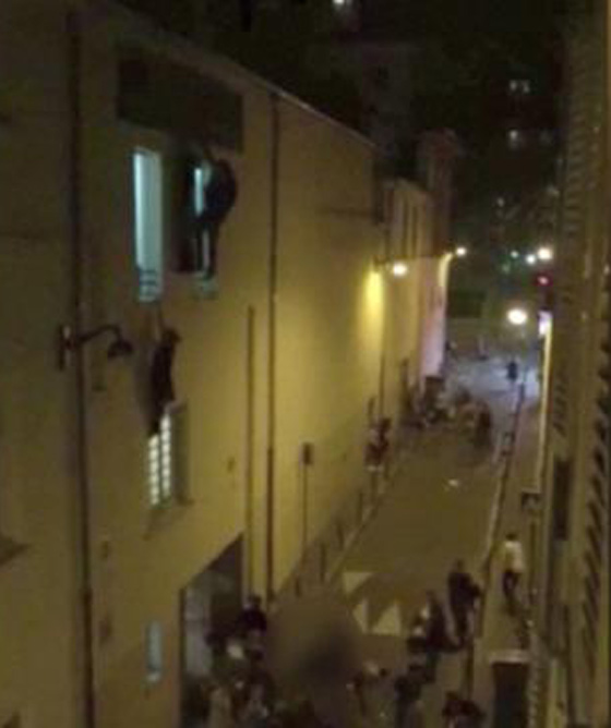 امريكي نجا من تفجيرات 11 سبتمبر ومن رصاص هجمات باريس صورة رقم 6