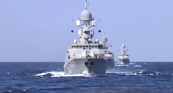 بعد اسقاط تركيا للطائرة الروسية.. موسكو ترسل قاتل حاملات الطائرات الى سوريا صورة رقم 9