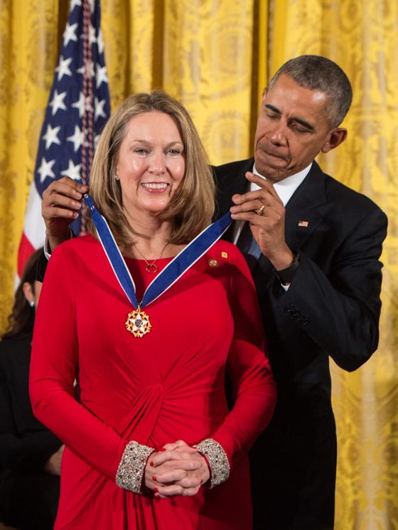 سترايسند لا تتخيل ان يكون ترامب رئيسا لاقوى دولة في العالم صورة رقم 13 سترايسند لا تتخيل ان يكون ترامب رئيسا لاقوى دولة في العالم صورة رقم 13