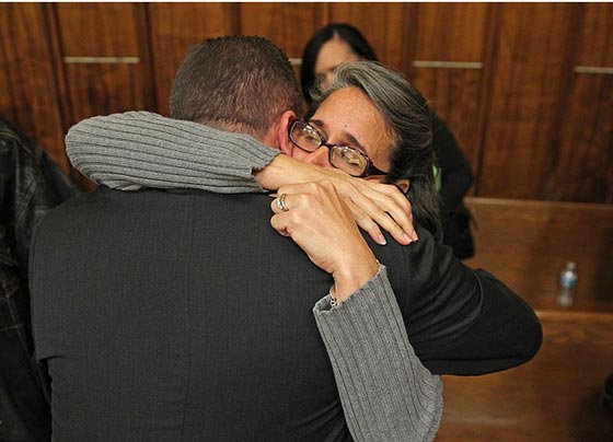 جريمة جنونية.. قتل زوجته ونشر صورة جثتها على الفيسبوك صورة رقم 6