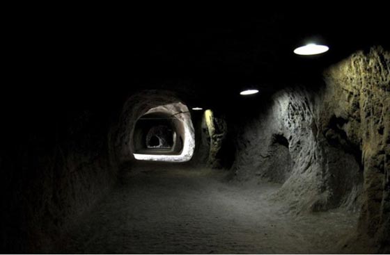  صدمة لحرس الحدود المصري اثناء قيامه بتدمير انفاق تحت رفح صورة رقم 5