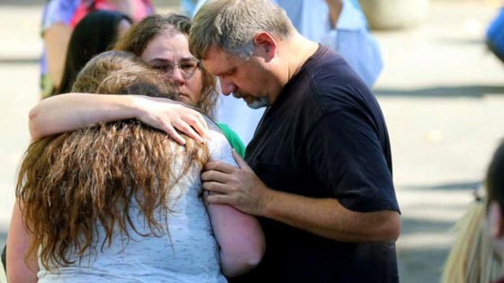 مسلح يطلق النار في عيادة بكولورادو الامريكية والحصيلة 3 قتلى و9 جرحى صورة رقم 21 مسلح يطلق النار في عيادة بكولورادو الامريكية والحصيلة 3 قتلى و9 جرحى صورة رقم 21