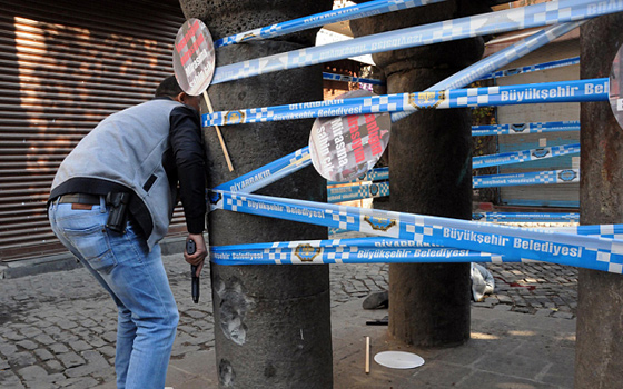 بالفيديو من تركيا.. قتلى ومصابون في هجوم على مؤتمر صحفي صورة رقم 8