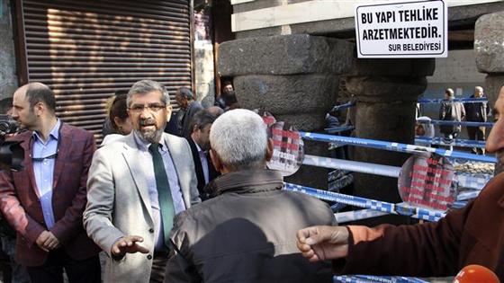 بالفيديو من تركيا.. قتلى ومصابون في هجوم على مؤتمر صحفي صورة رقم 6