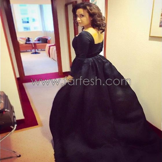 صور فنانات باطلالة جريئة وفساتين مكشوفة تشعل مهرجان قرطاج صورة رقم 11