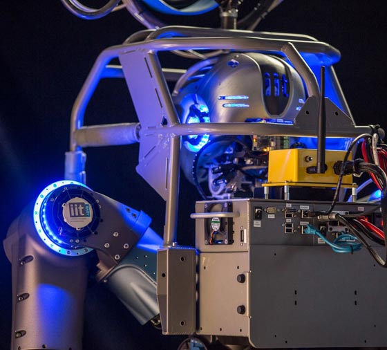 ووك - مان روبوت يتفاعل مع البشر ويؤدي المهمات الخطرة مكانهم صورة رقم 1 ووك - مان روبوت يتفاعل مع البشر ويؤدي المهمات الخطرة مكانهم صورة رقم 1