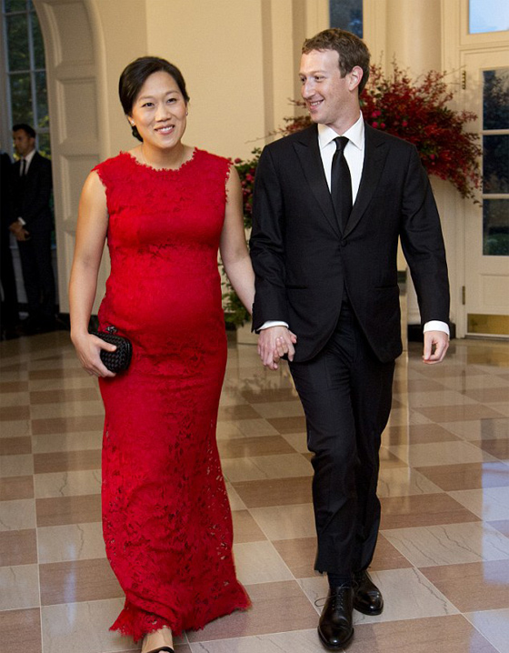 التحلاية بالمولودة الاولى لمؤسس فيسبوك تكلفه 45 مليار دولار!! صورة رقم 3 التحلاية بالمولودة الاولى لمؤسس فيسبوك تكلفه 45 مليار دولار!! صورة رقم 3