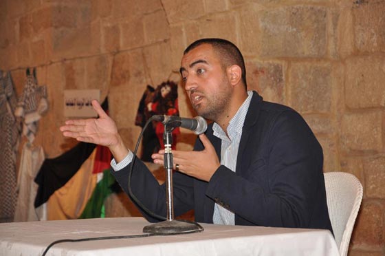 مصور في الانتفاضة.. فادي العاروري خسر كليته وربح القضية صورة رقم 3 مصور في الانتفاضة.. فادي العاروري خسر كليته وربح القضية صورة رقم 3