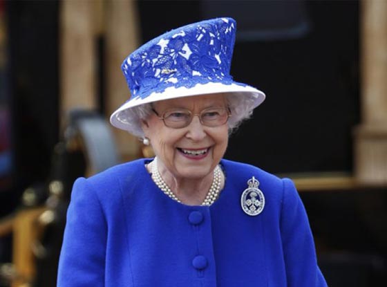 عادات غريبة جدا للمشاهير: الملكة تجمع الخفافيش ورئيس الوزراء يحب شد شعر الآخرين  صورة رقم 8