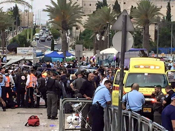 مقتل 112 فلسطينيا منذ بداية انتفاضة السكاكين بينهم 25 طفلا صورة رقم 4 مقتل 112 فلسطينيا منذ بداية انتفاضة السكاكين بينهم 25 طفلا صورة رقم 4