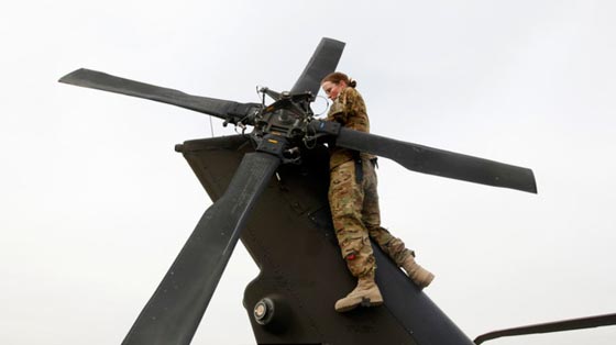 البنتاغون يفتح جميع الوظائف القتالية أمام النساء صورة رقم 4 البنتاغون يفتح جميع الوظائف القتالية أمام النساء صورة رقم 4